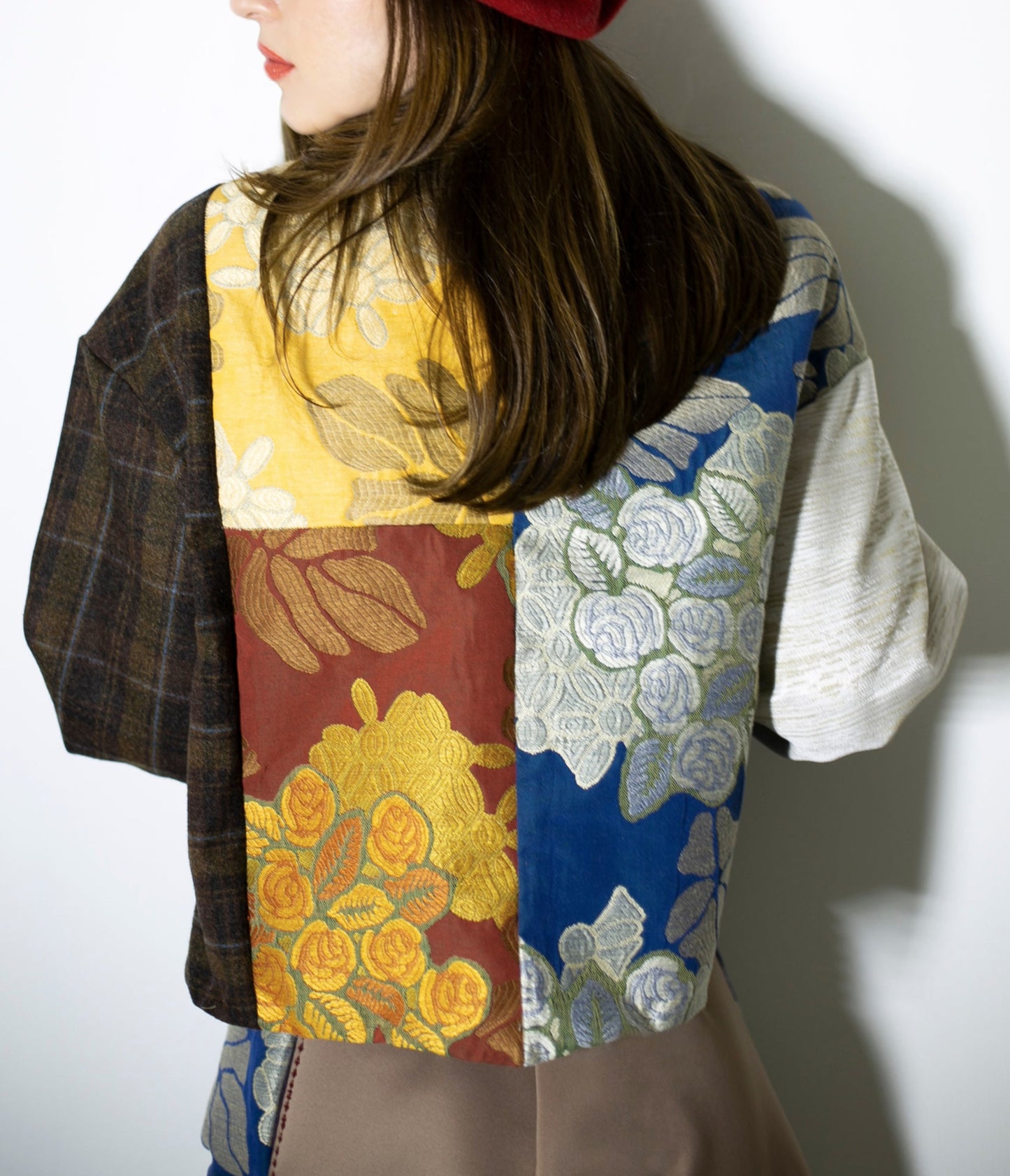 Unisex Jaquard-Patchwork Jacke mit floralem Stickmuster