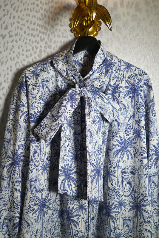 Camicia stampata con papillon