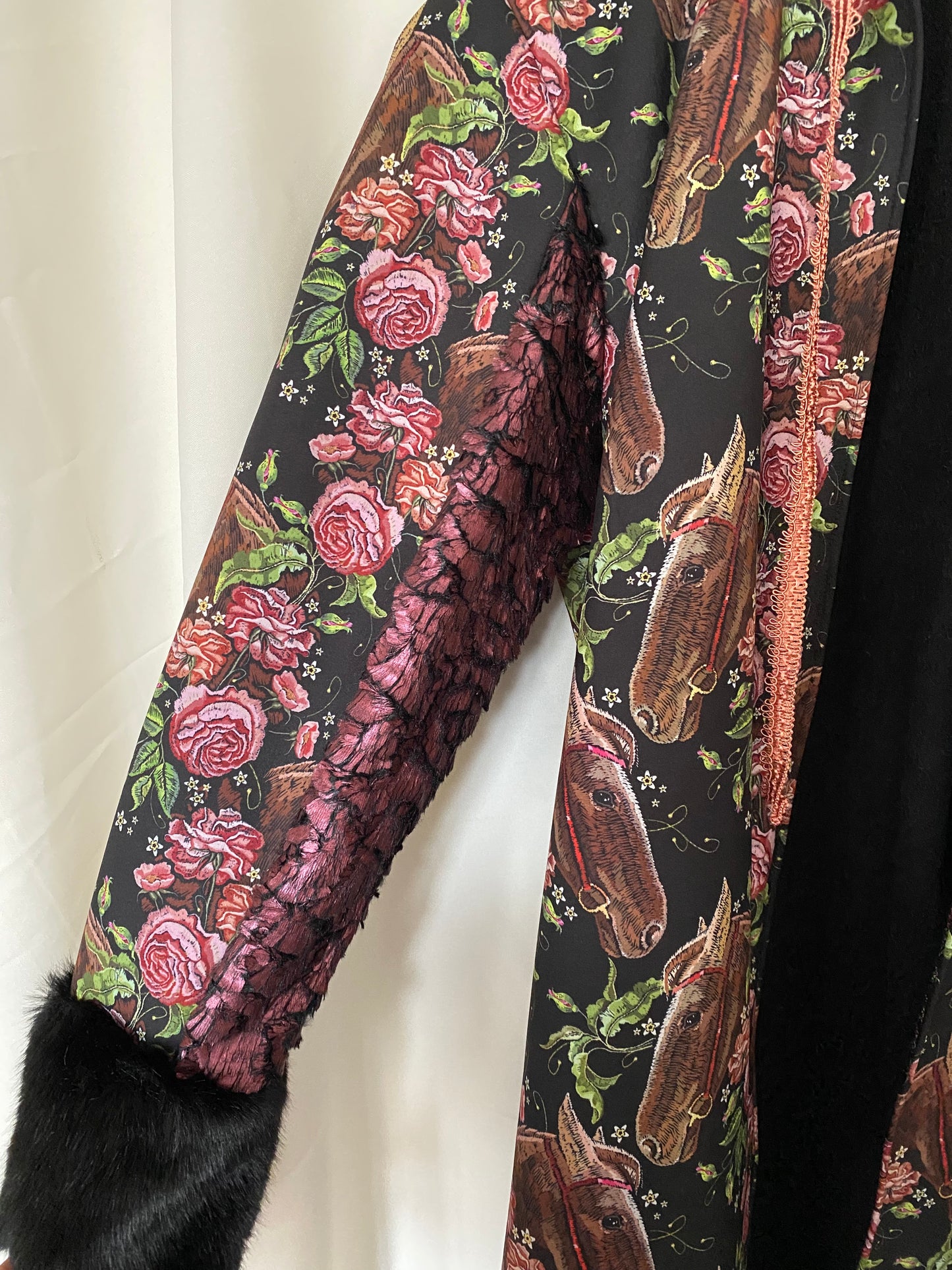 Regenmantel aus Softshell mit Motiven