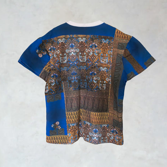 T-shirt con stampa opulenta