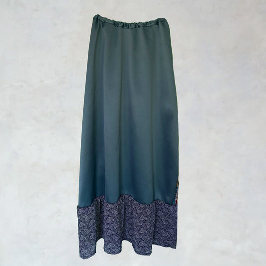 Silk maxi skirt with floriental motifs