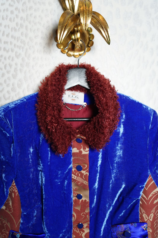 Short velvet jacket with fur collar