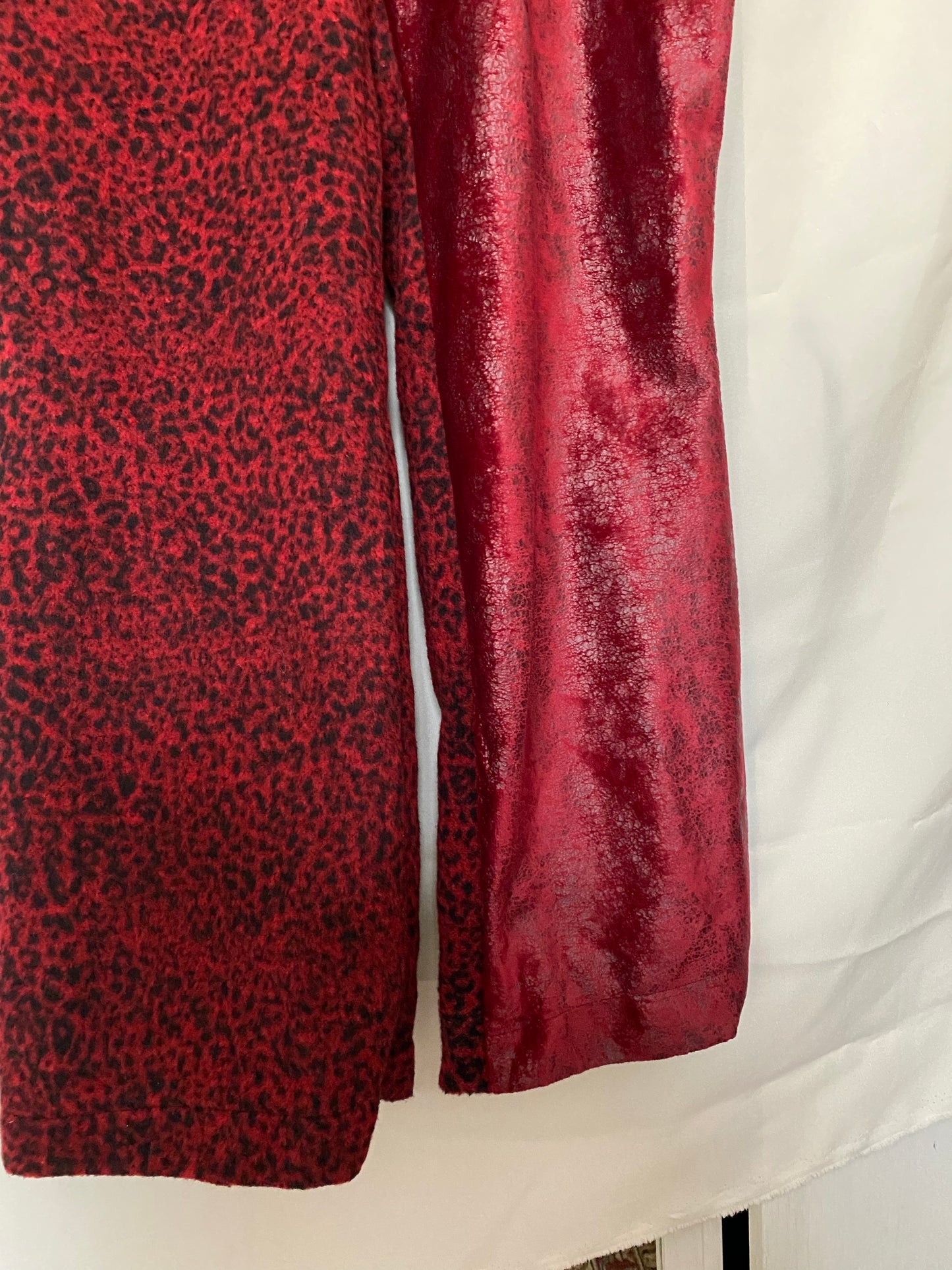Hose mit Animalprint und Bindebändern